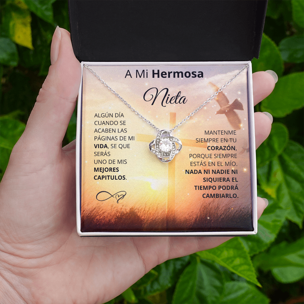 REGALO PARA MI HERMOSA NIETA| cruz cristiana sobre el césped al amanecer con una iluminación brillante milagrosa